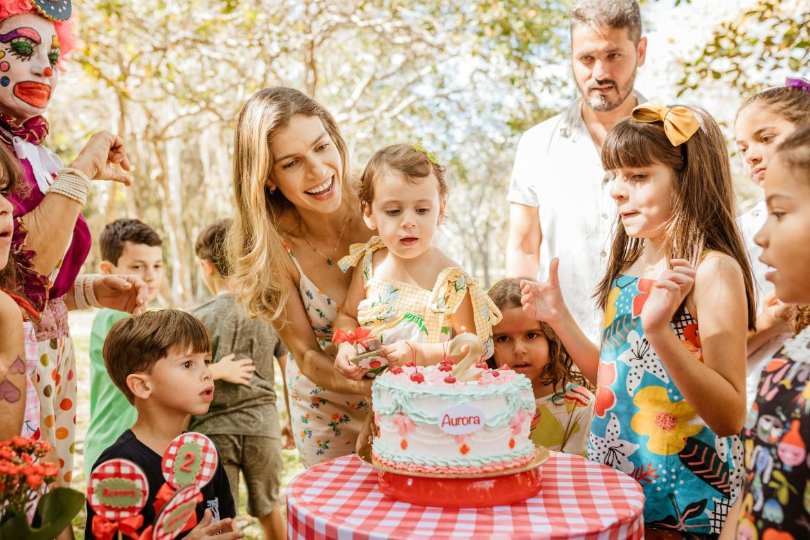 In-Home Chef for Birthday Parties: Menus, Pricing Factors, and Tips
